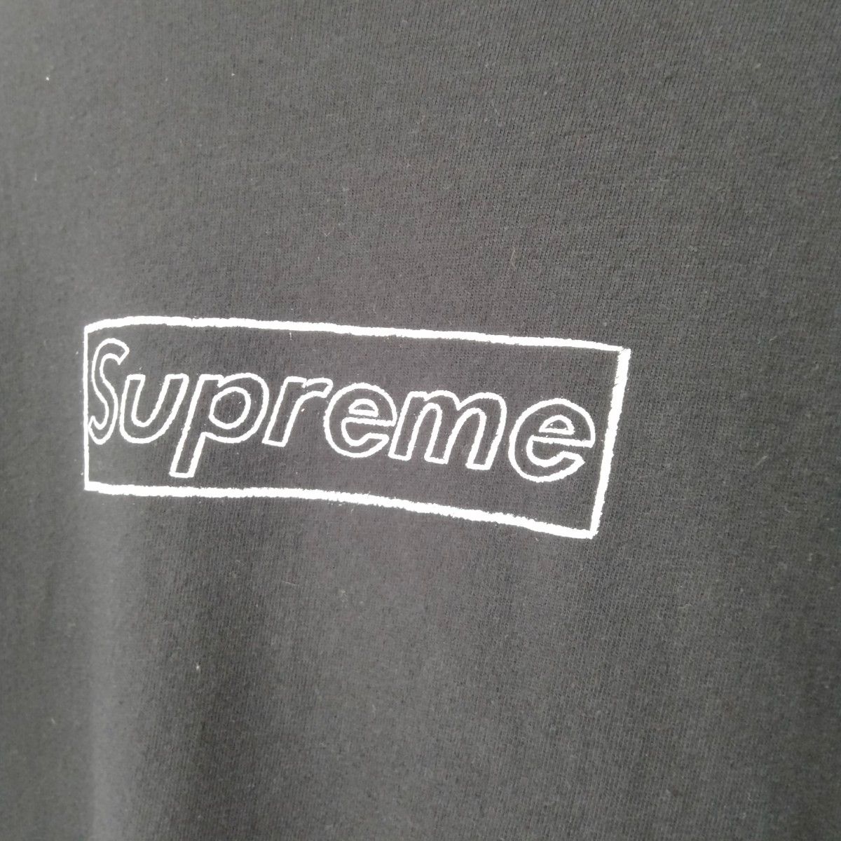 supreme kaws chalk logo tee シュプリームTシャツボックス 希少 supreme kaws chalk logo tee シュプリームTシャツボックス 希少