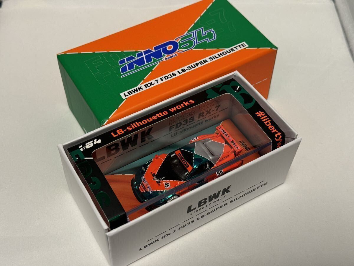 INNO64 LBWK Mazda RX-7 FD3S チェイスカー 1/64 リバティー INNO64 LBWK Mazda RX-7 FD3S チェイスカー 1/64 リバティー