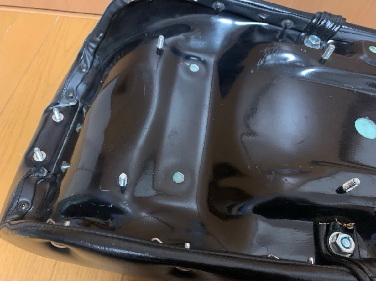 GSX250E GSX400E ザリシート タックロール シートレール付 GSX250E GSX400E ザリシート タックロール シートレール付