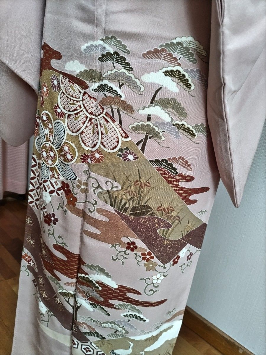 正絹 色留袖 訪問着仕立て 灰桃色 くすみピンク かなりの年代 正絹 色留袖 訪問着仕立て 灰桃色 くすみピンク かなりの年代