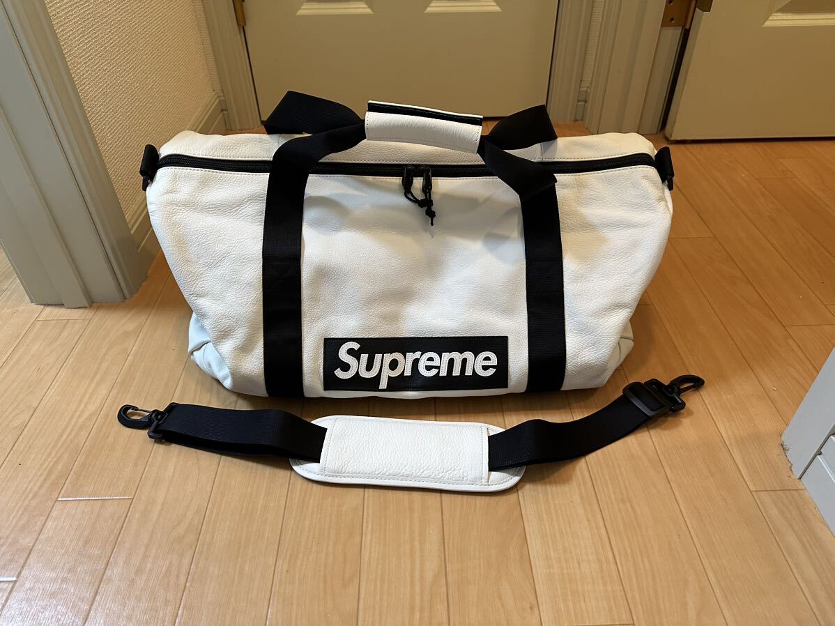 Supreme Nike Leather Duffle Bag White シュプリーム ナイキ Supreme Nike Leather Duffle Bag White シュプリーム ナイキ