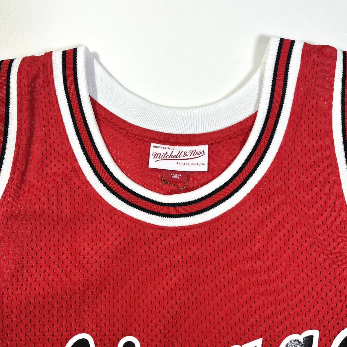Mitchell&Ness AUTHENTIC JERSEY #23 MICHAEL JORDAN 84-85 Mitchell&Ness AUTHENTIC JERSEY #23 MICHAEL JORDAN 84-85