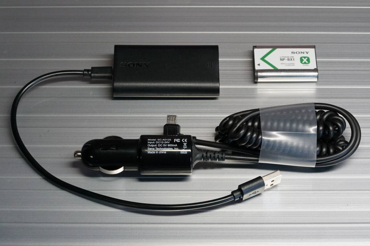SONY ソニー バッテリーチャージャー BC-DCX2 + 純正バッテリー SONY ソニー バッテリーチャージャー BC-DCX2 + 純正バッテリー