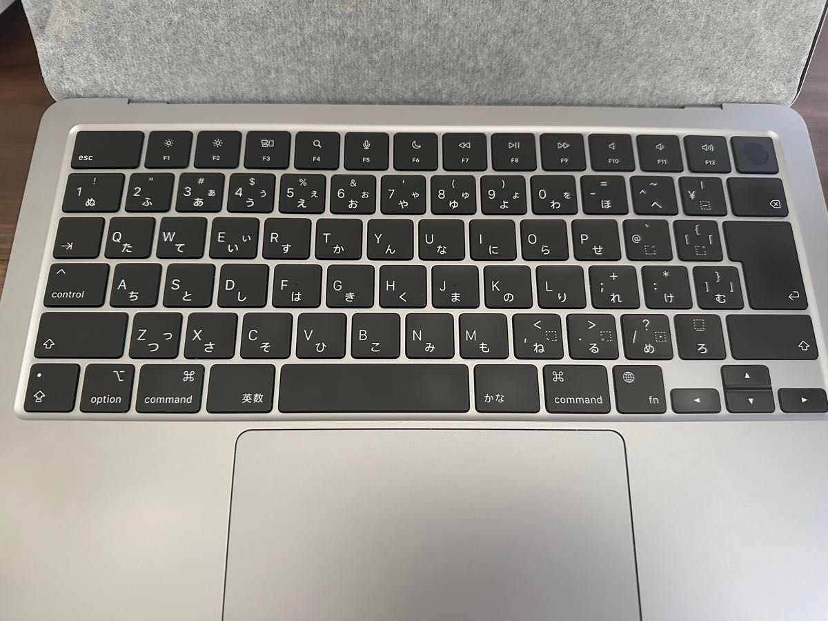 Apple 13インチ MacBook Air M2 2022 16GB/256GB|Yahoo!フリマ Apple 13インチ MacBook Air M2 2022 16GB/256GB|Yahoo!フリマ