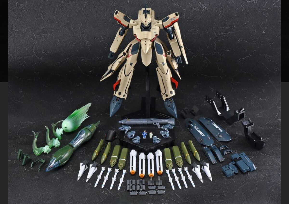 未開封 バンダイ DX超合金 「YF-19(フルセットパック)」「YF-21 未開封 バンダイ DX超合金 「YF-19(フルセットパック)」「YF-21
