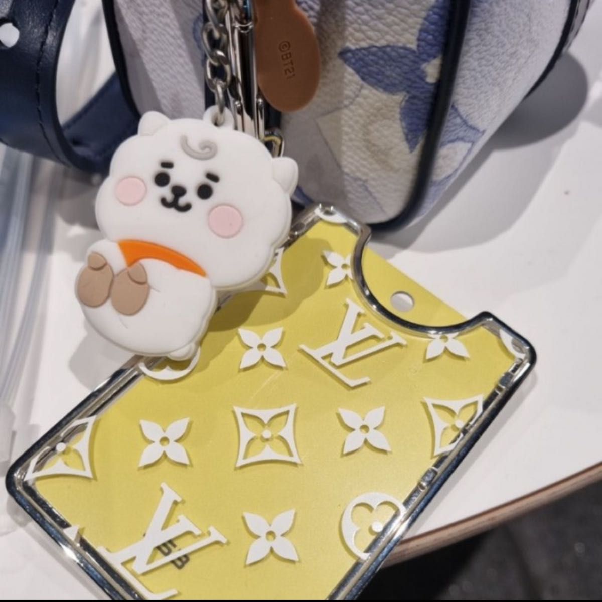 公式】未開封 BTS JIN ジン 韓国限定BT21 RJ ベビー シリコン 公式】未開封 BTS JIN ジン 韓国限定BT21 RJ ベビー シリコン