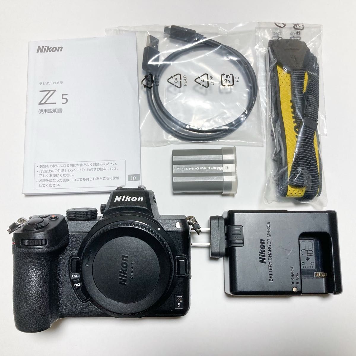 極美品 Nikon Z5 ボディ シャッター回数 3991回 ニコン ミラー 極美品 Nikon Z5 ボディ シャッター回数 3991回 ニコン ミラー