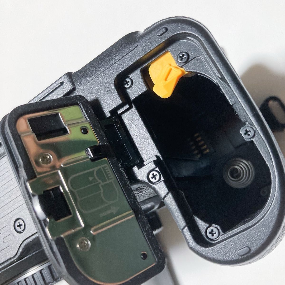 極美品 Nikon Z5 ボディ シャッター回数 3991回 ニコン ミラー 極美品 Nikon Z5 ボディ シャッター回数 3991回 ニコン ミラー