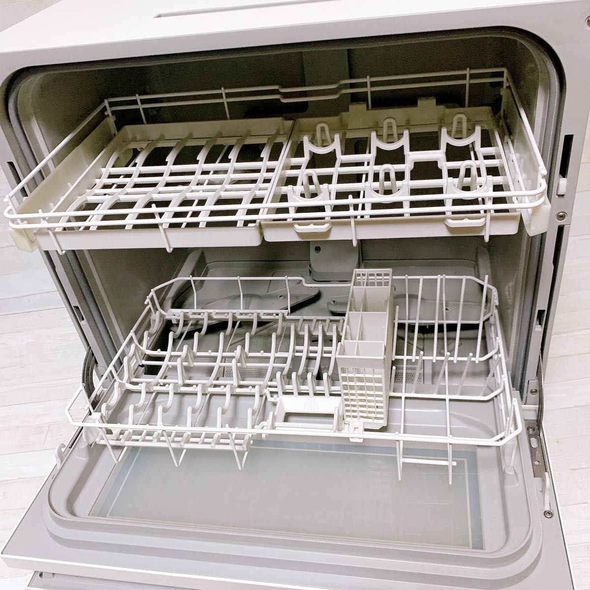 Panasonic パナソニック NP-TZ200-W ナノイーX搭載 食器洗い乾燥 Panasonic パナソニック NP-TZ200-W ナノイーX搭載 食器洗い乾燥