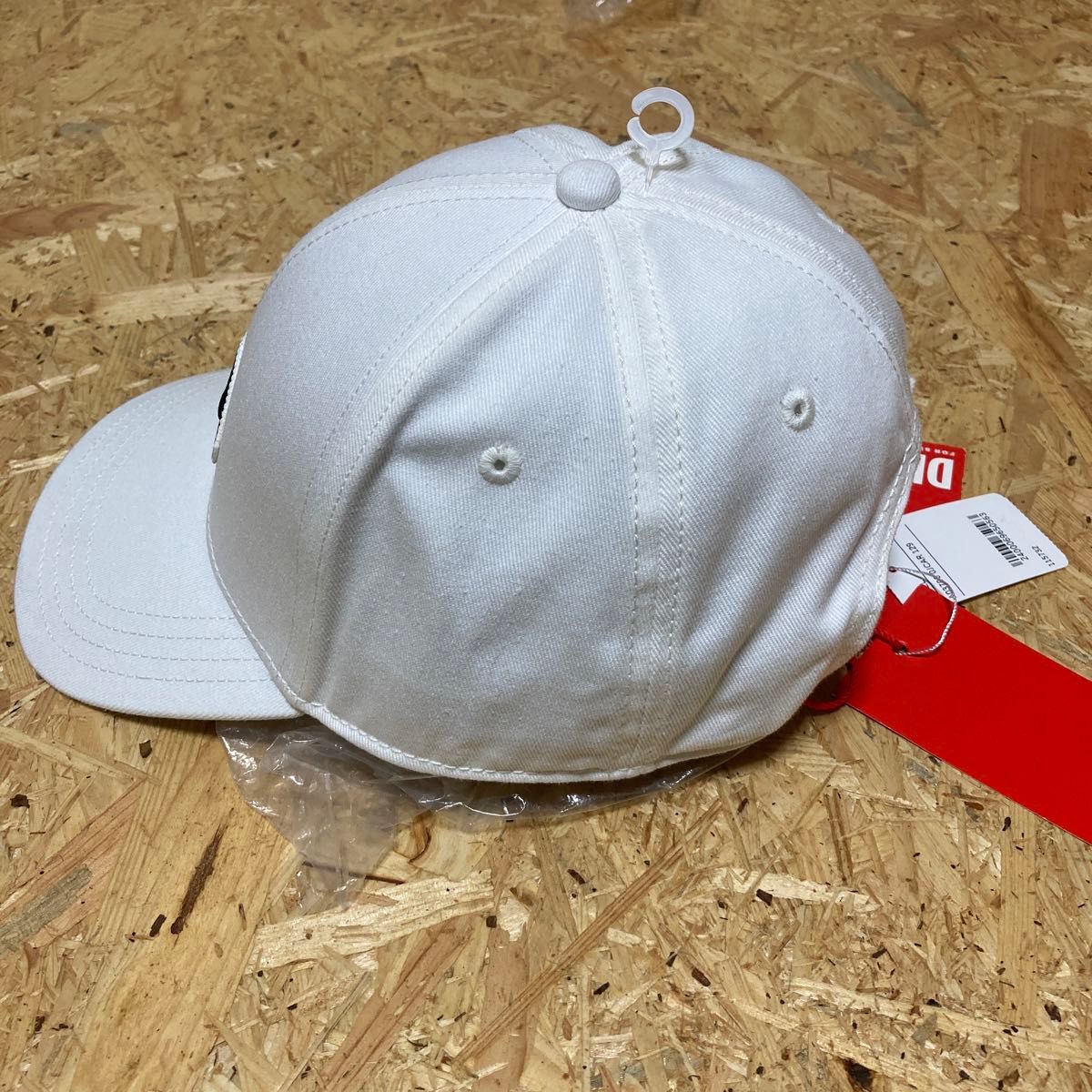 新品 タグ付き ディーゼル DIESEL キャップ ホワイト A03700 新品 タグ付き ディーゼル DIESEL キャップ ホワイト A03700