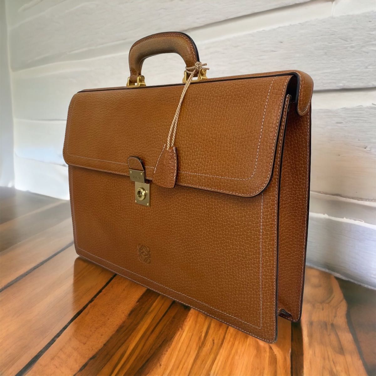 ロエベ ビジネスバッグ カーフスキン ベージュキャメル LOEWE ロエベ ビジネスバッグ カーフスキン ベージュキャメル LOEWE