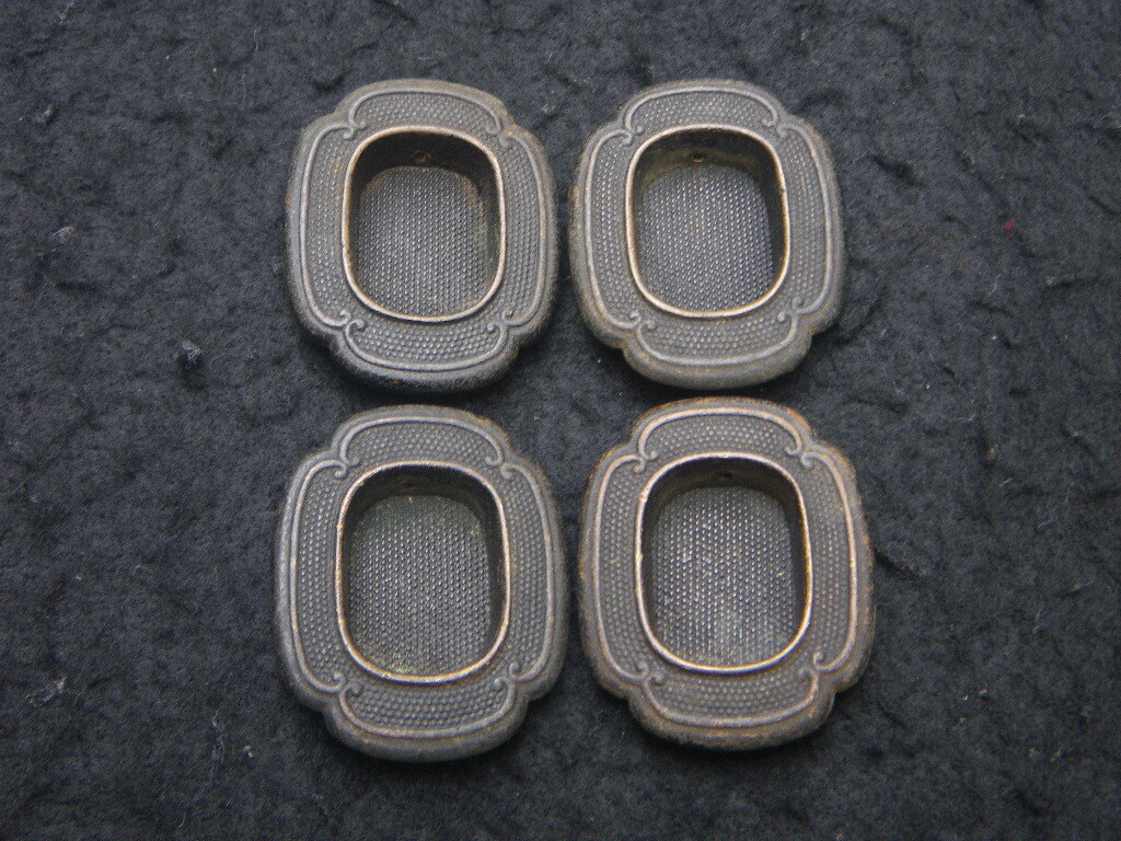 建具 金具 20g 32x39㎜ 4枚 時代物 家具 箪笥 襖 引手 鍔型 引き 建具 金具 20g 32x39㎜ 4枚 時代物 家具 箪笥 襖 引手 鍔型 引き