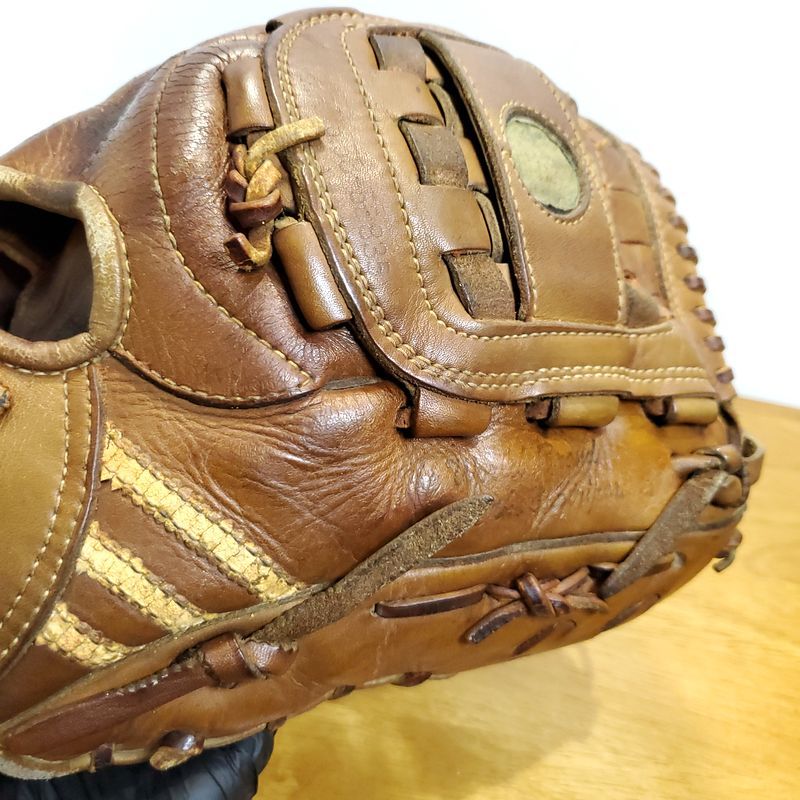 アディダス 江川卓モデル 兼松江商 ビンテージ 投手用 硬式 アディダス 江川卓モデル 兼松江商 ビンテージ 投手用 硬式