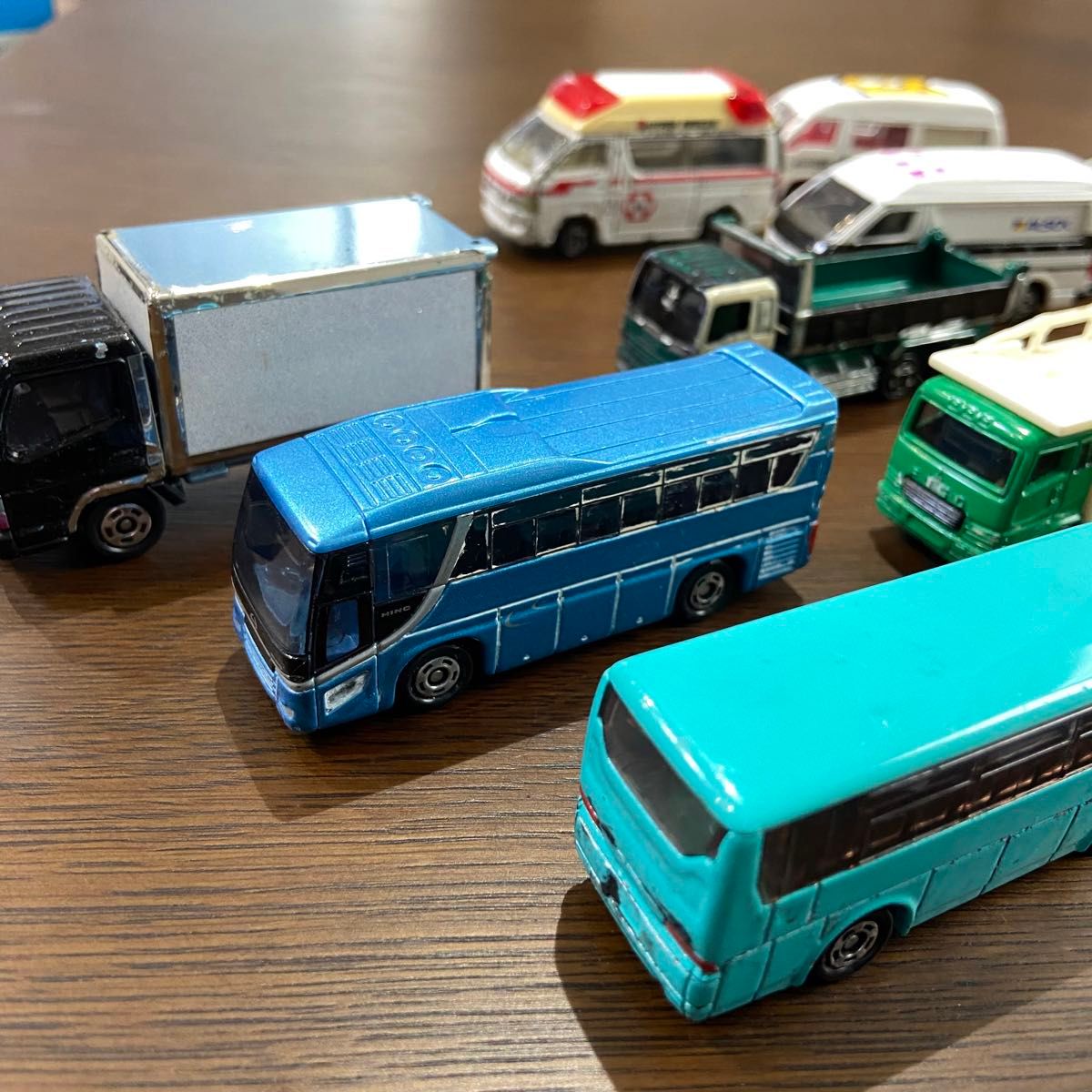 TOMICA トミカミニカー14台とトミカ缶|Yahoo!フリマ(旧PayPay TOMICA トミカミニカー14台とトミカ缶|Yahoo!フリマ(旧PayPay