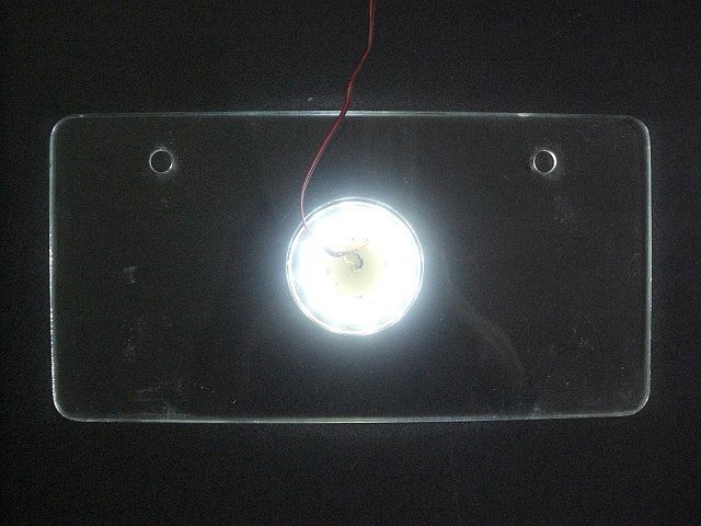 光るナンバーフレーム　LEDナンバーフレーム　ホワイト　１２V_画像2