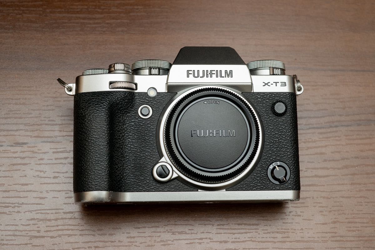 シャッター回数少】富士フイルム X-T3 ボディ シルバー(純正 シャッター回数少】富士フイルム X-T3 ボディ シルバー(純正
