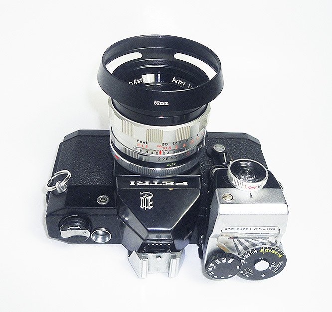 希少黒塗りボディー PETRI V6 55mm F2 ペトリ Cds Meter 付き 希少黒塗りボディー PETRI V6 55mm F2 ペトリ Cds Meter 付き