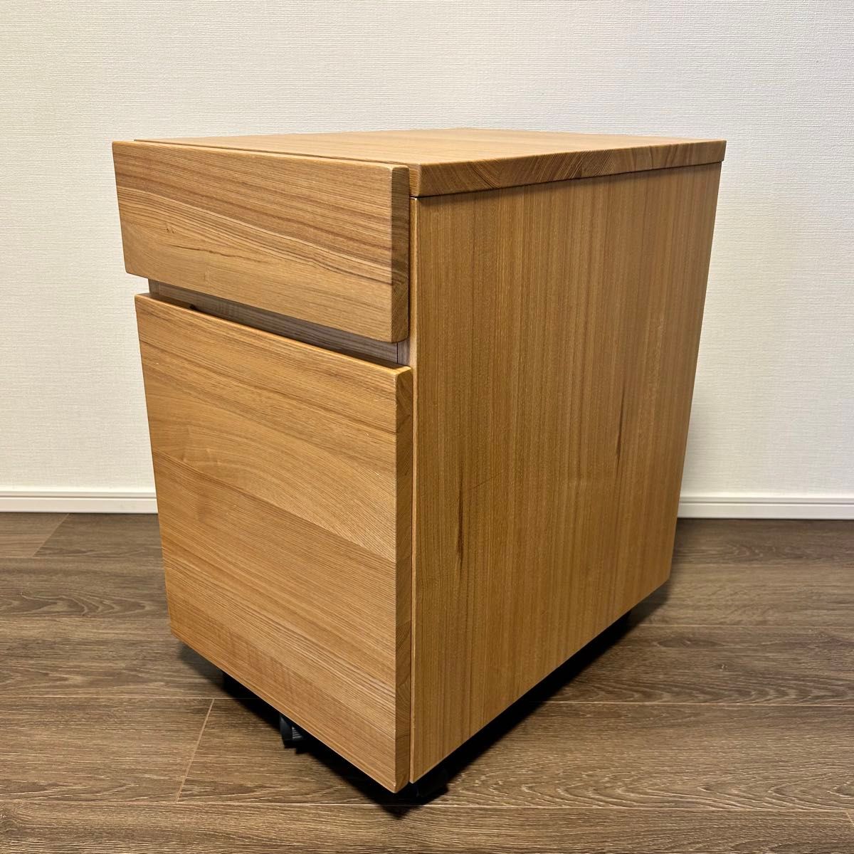 無印良品 (MUJI) キャスター付きキャビネット デスク 無印良品 (MUJI) キャスター付きキャビネット デスク