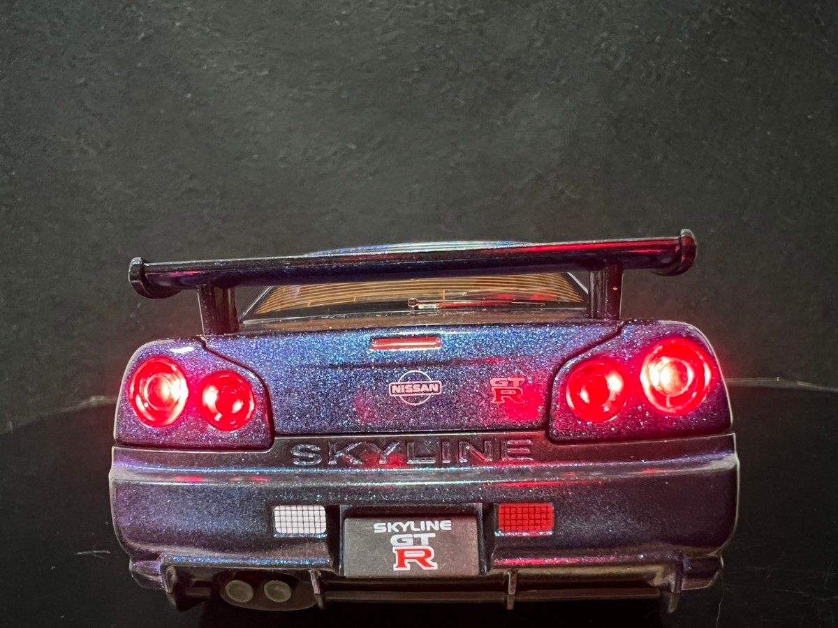 【2024 新作】 スカイラインGTR H180 マジョーラ 紫 ミニカー 1/24 日産 R34 ミニカー