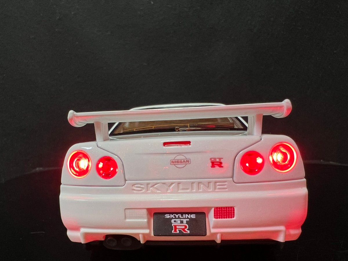 スカイラインGTR R34 日産 1/24 ミニカー 白 H178|Yahoo!フリマ スカイラインGTR R34 日産 1/24 ミニカー 白 H178|Yahoo!フリマ