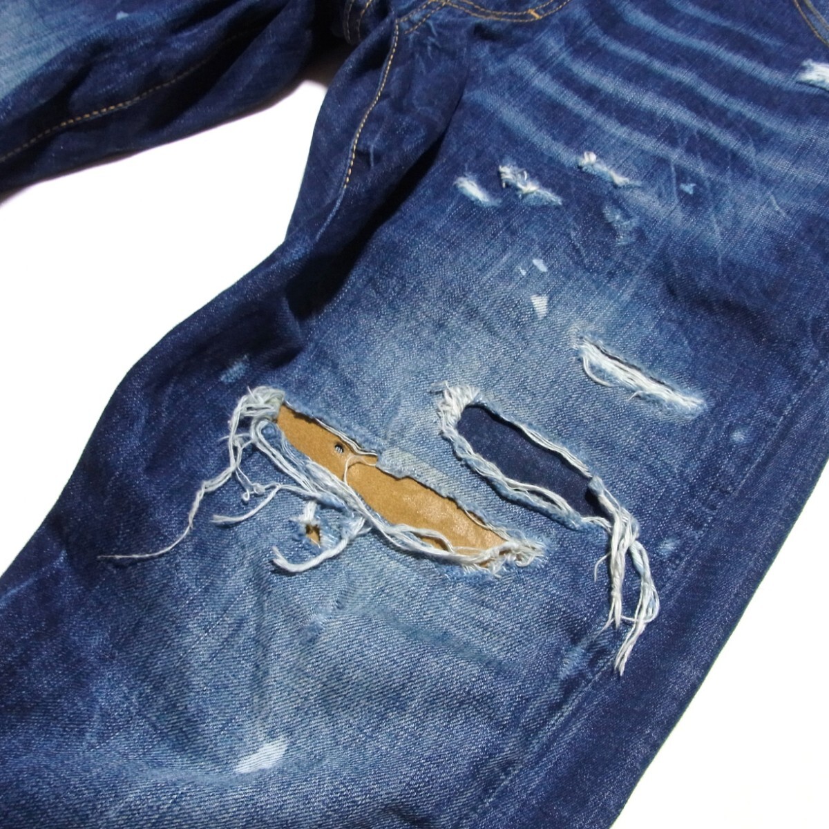 DSQUARED2 ディースクエアード Classic Kenny Twist Jean DSQUARED2 ディースクエアード Classic Kenny Twist Jean