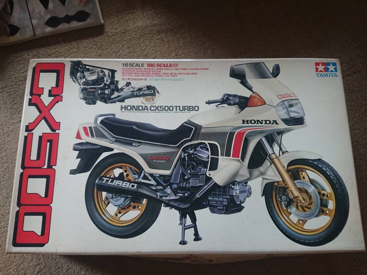当時物 未組立 タミヤ ホンダ 6/1ビックスケール ホンダCX500 当時物 未組立 タミヤ ホンダ 6/1ビックスケール ホンダCX500