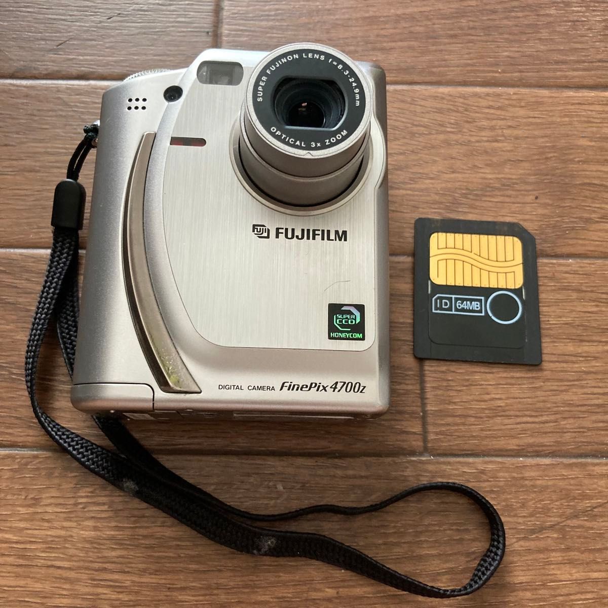FUJIFILM FinePix 4700z コンデジ オールドデジカメジャンク品 FUJIFILM FinePix 4700z コンデジ オールドデジカメジャンク品