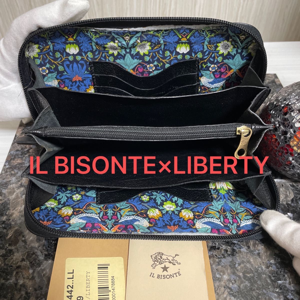 貴重 IL BISONTE×LIBERTY 長財布 ラウンドジップ 限定品 花柄 貴重 IL BISONTE×LIBERTY 長財布 ラウンドジップ 限定品 花柄