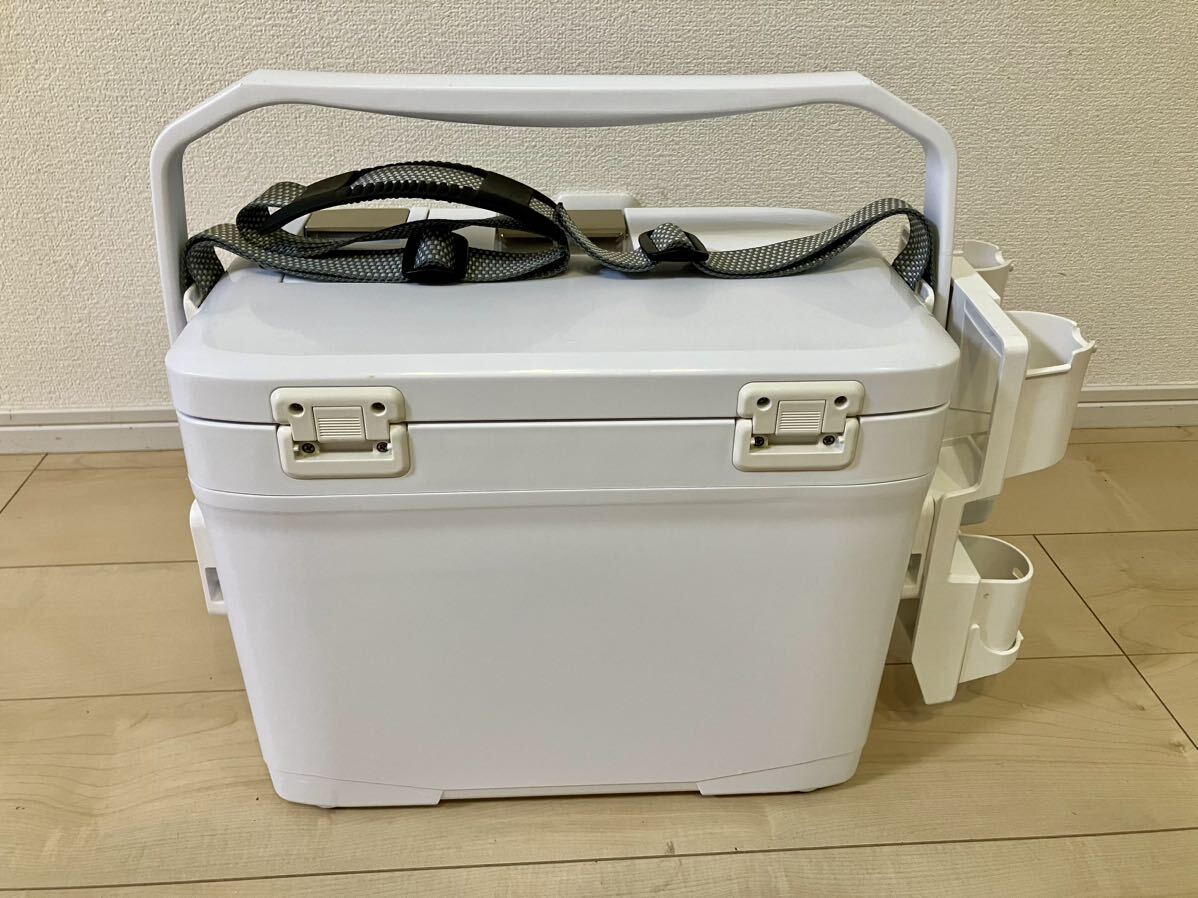 使用わずか超美品】シマノ クーラーボックス フィクセル 使用わずか超美品】シマノ クーラーボックス フィクセル