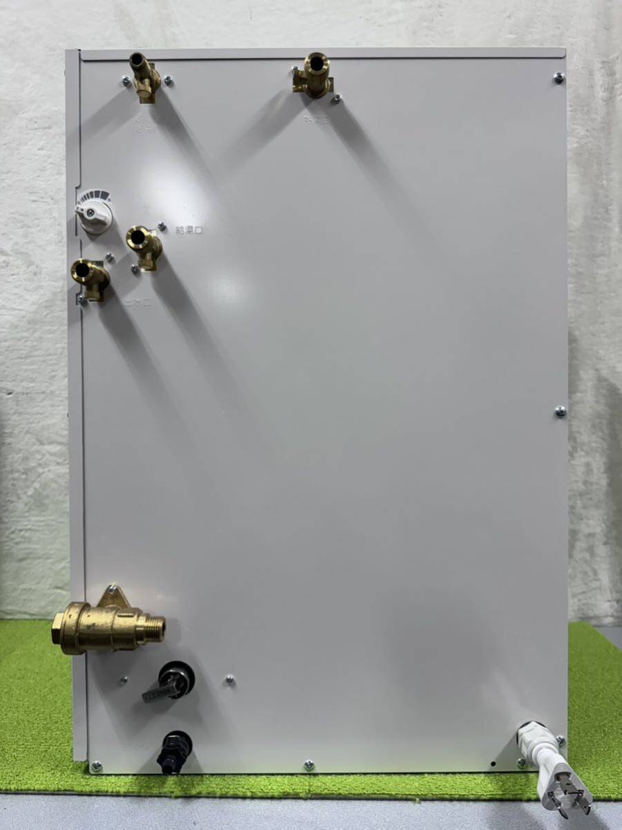 中古美品 イトミック 50リットル 飲用・洗い物両用電気給湯器 中古美品 イトミック 50リットル 飲用・洗い物両用電気給湯器