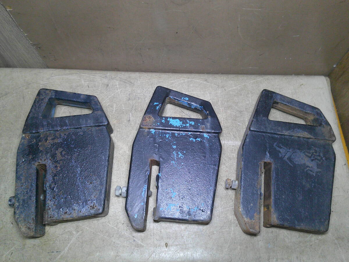  front comming off prevention! weight 3 piece total 45. Iseki original Kubota . seat MMC Yanmar Shibaura tractor . -ply . Attachment diversion possibility ②