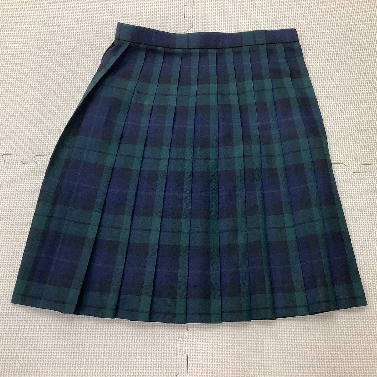 I714/Y(中古)東北方面 女子制服4点 /校名不明/S-6/S-33/W62~68 I714/Y(中古)東北方面 女子制服4点 /校名不明/S-6/S-33/W62~68