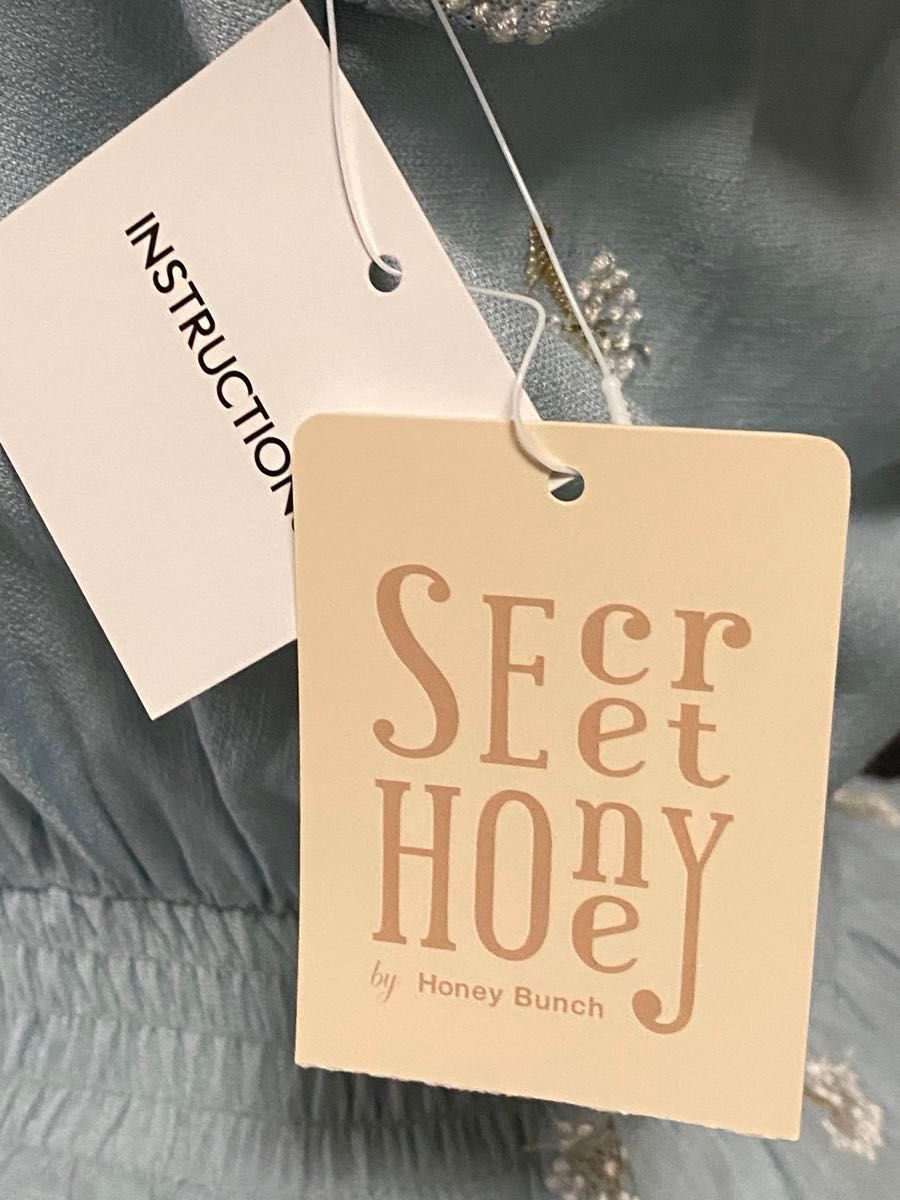 新品 secret honey シークレットハニー ワンピース 花柄 刺繍 新品 secret honey シークレットハニー ワンピース 花柄 刺繍