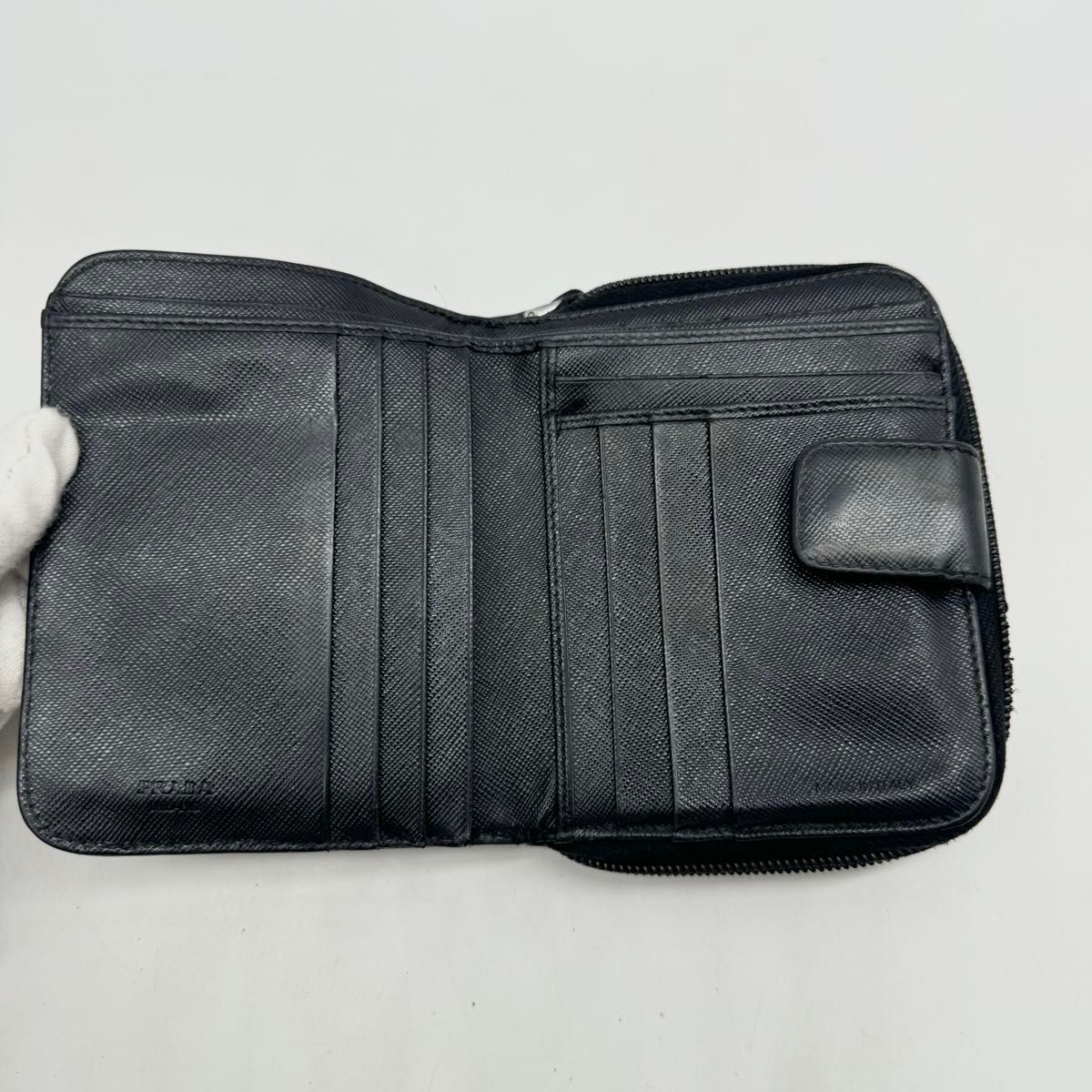 ギャランティーカード付】PRADA プラダ 二つ折り財布 ギャランティーカード付】PRADA プラダ 二つ折り財布