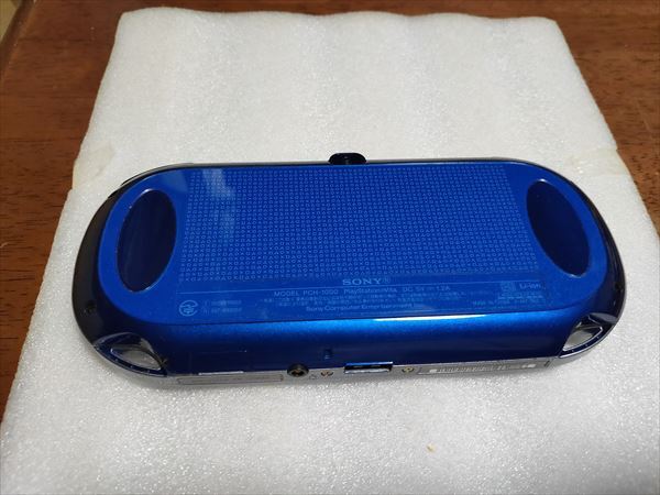 ○PSVita PCH-1000 ZA04 Wi-Fiモデル サファイア・ブルー 本体 ○PSVita PCH-1000 ZA04 Wi-Fiモデル サファイア・ブルー 本体
