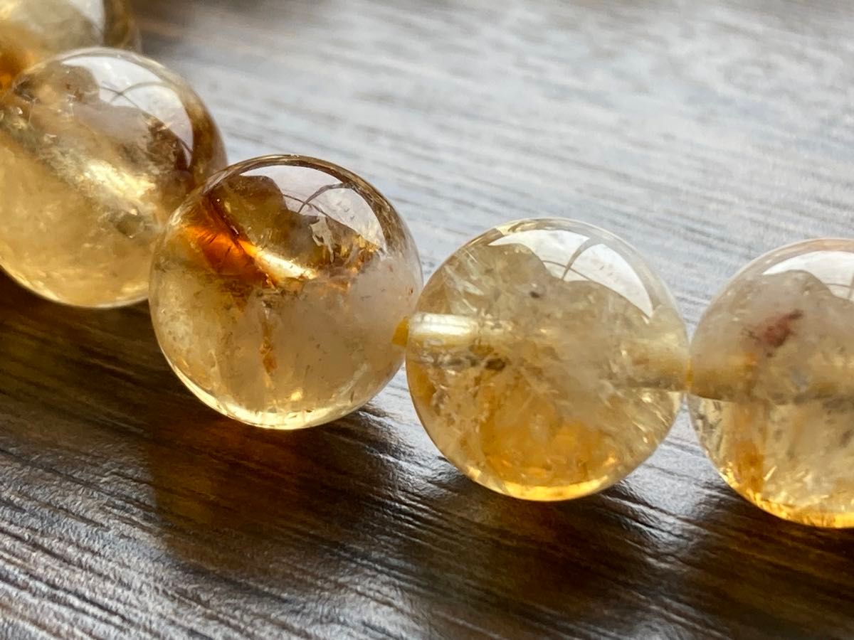 虹入りシトリン黄水晶(約10mm玉)の天然石 パワーストーン 虹入りシトリン黄水晶(約10mm玉)の天然石 パワーストーン