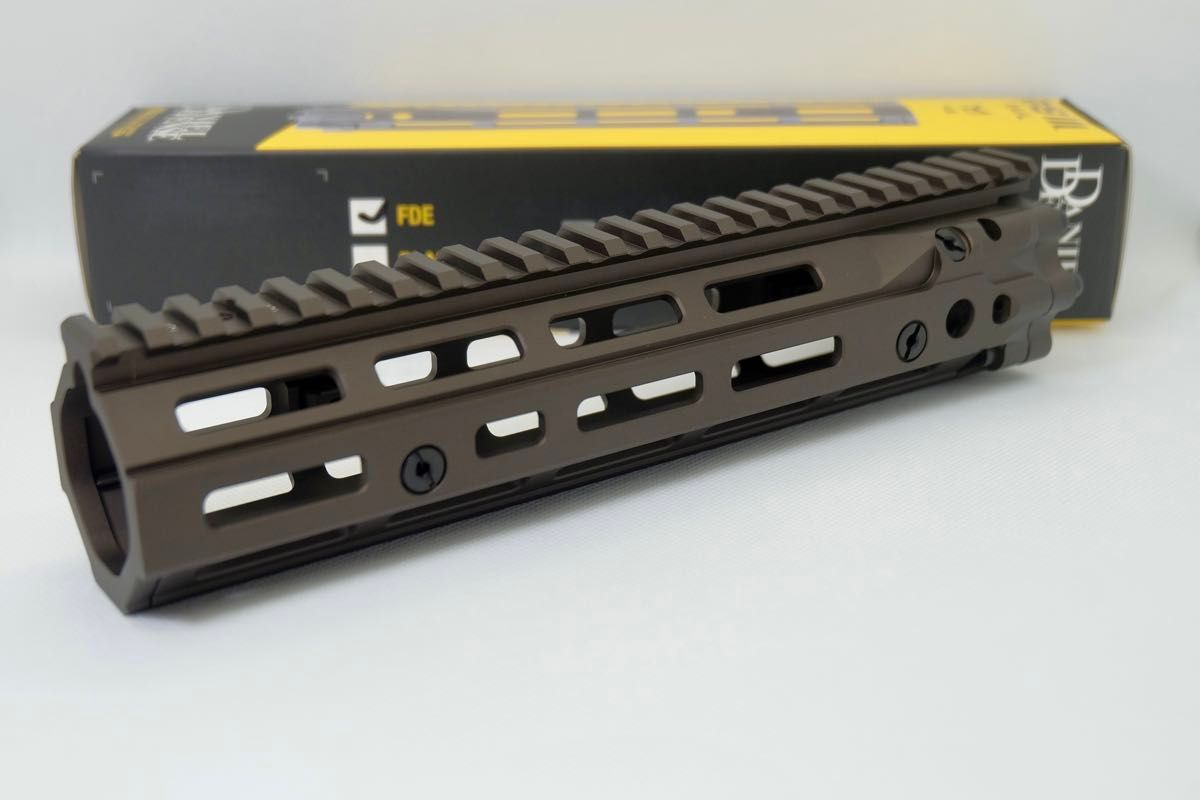LDT Daniel Defense RISⅢハンドガード 9 5インチ FDE M-LOK LDT Daniel Defense RISⅢハンドガード 9 5インチ FDE M-LOK