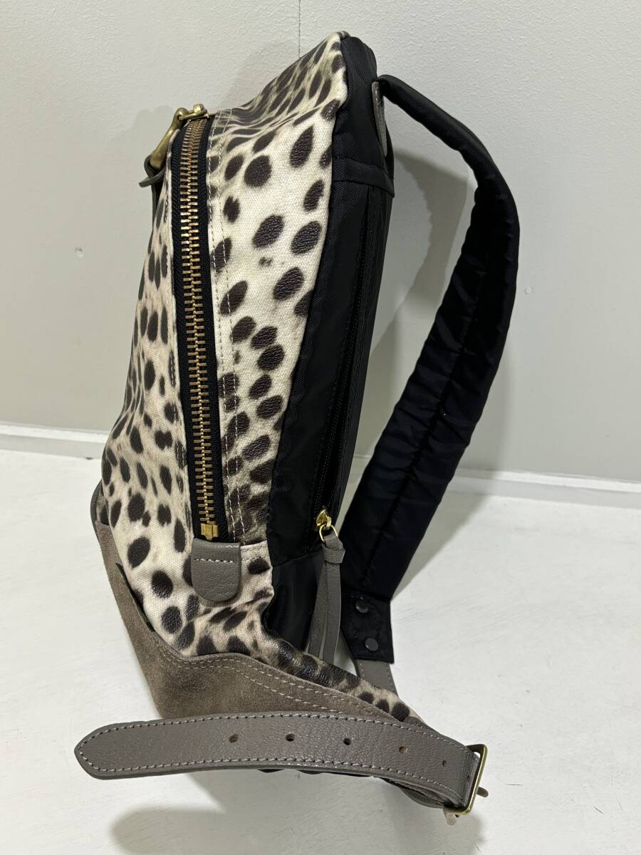 EVER KHAKI】エバーカーキ ユニセックス ヒョウ柄 チータ ボディ EVER KHAKI】エバーカーキ ユニセックス ヒョウ柄 チータ ボディ