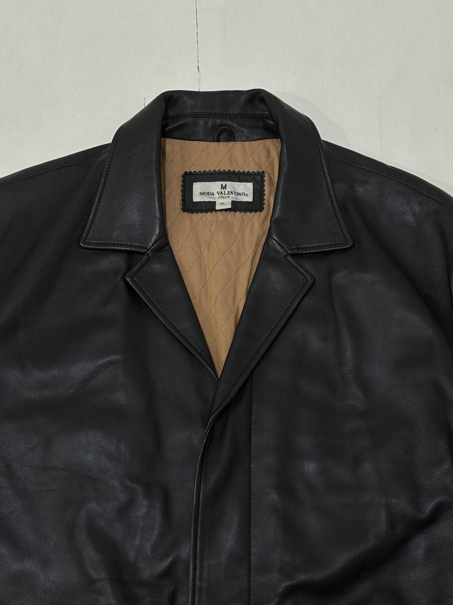 MODA VALENTINO】ヴァレンティノ 羊革 ラムレザー カーコート MODA VALENTINO】ヴァレンティノ 羊革 ラムレザー カーコート