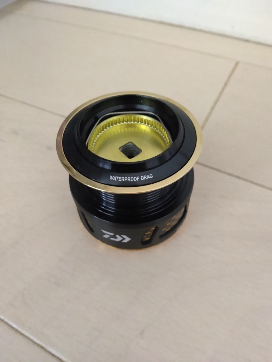 ダイワ　14モアザン　2510PE-H 純正　スプール　新品未使用　シーバース　ルアー　morethan DAIWA　スピニングリール