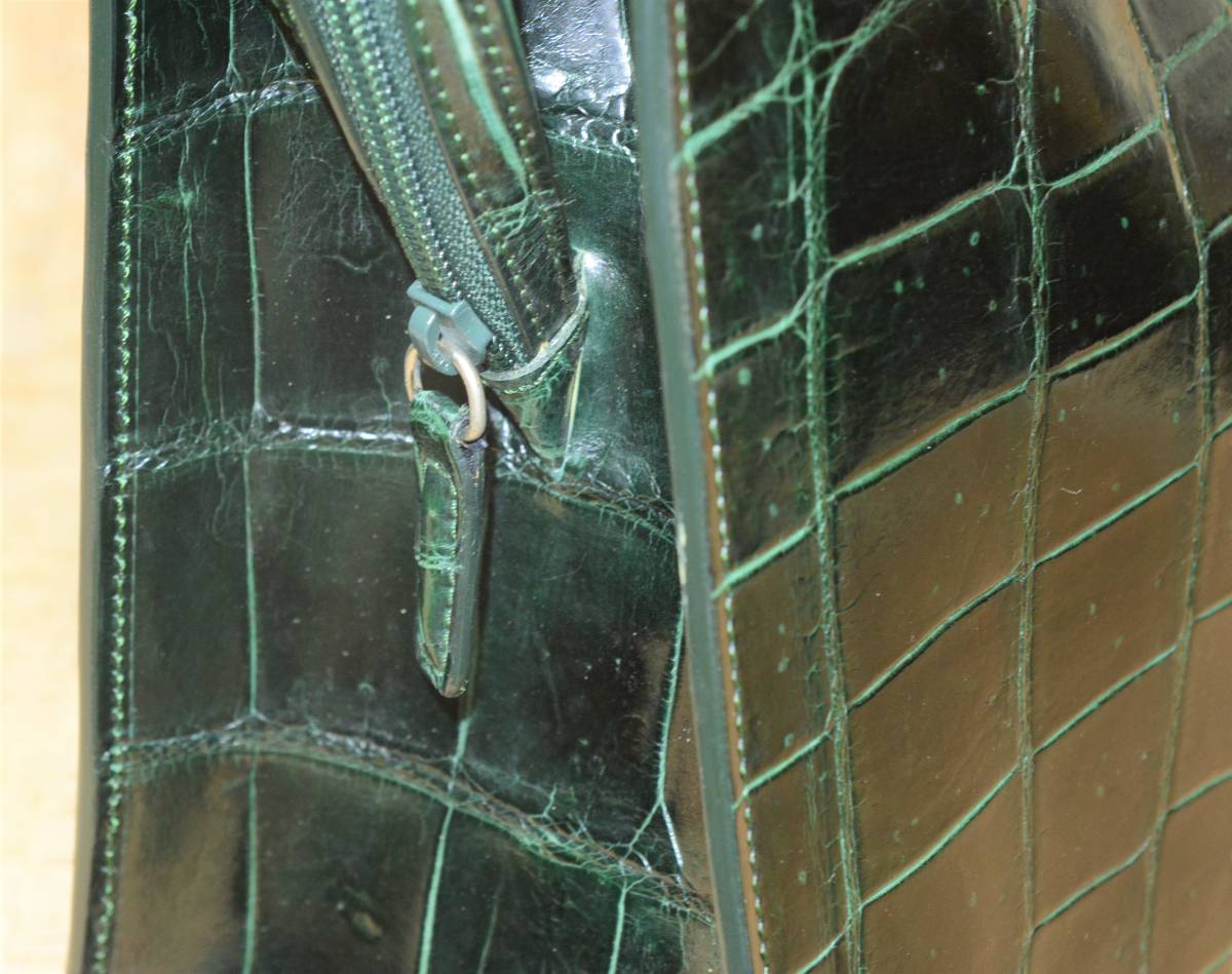 即決　最高級　クロコダイル　レザー　バッグ　鞄☆　イタリア製 マットクロコ　深緑　ダークグリーン_画像10