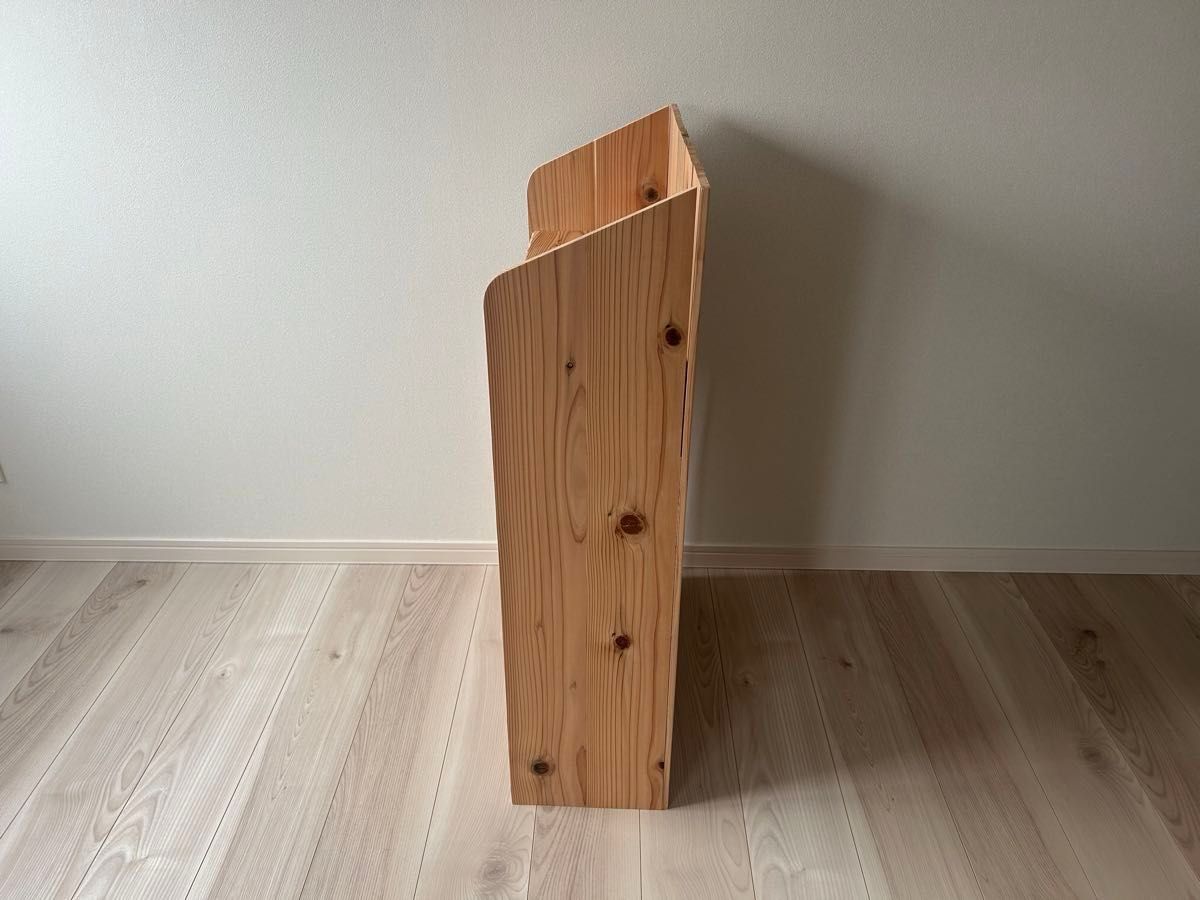 マルシェや展示販売のレジ台に 杉の無垢材を使ったかわいい マルシェや展示販売のレジ台に 杉の無垢材を使ったかわいい