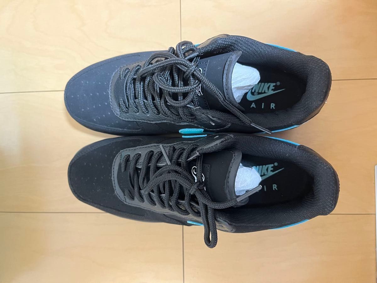 Tiffany & Co × Nike Air Force 1 Low Tiffany & Co × Nike Air Force 1 Low