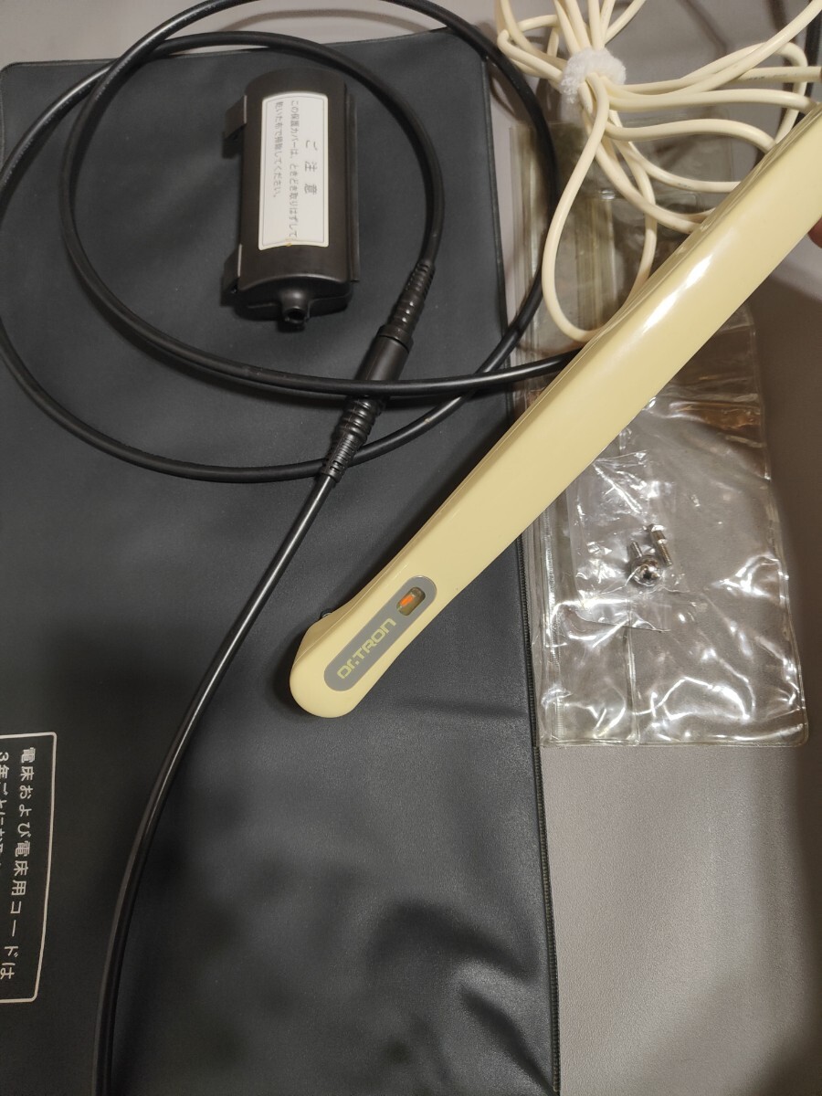 送料無料 電位治療器 ドクタートロン YK-9000 人気の白 電圧3 送料無料 電位治療器 ドクタートロン YK-9000 人気の白 電圧3