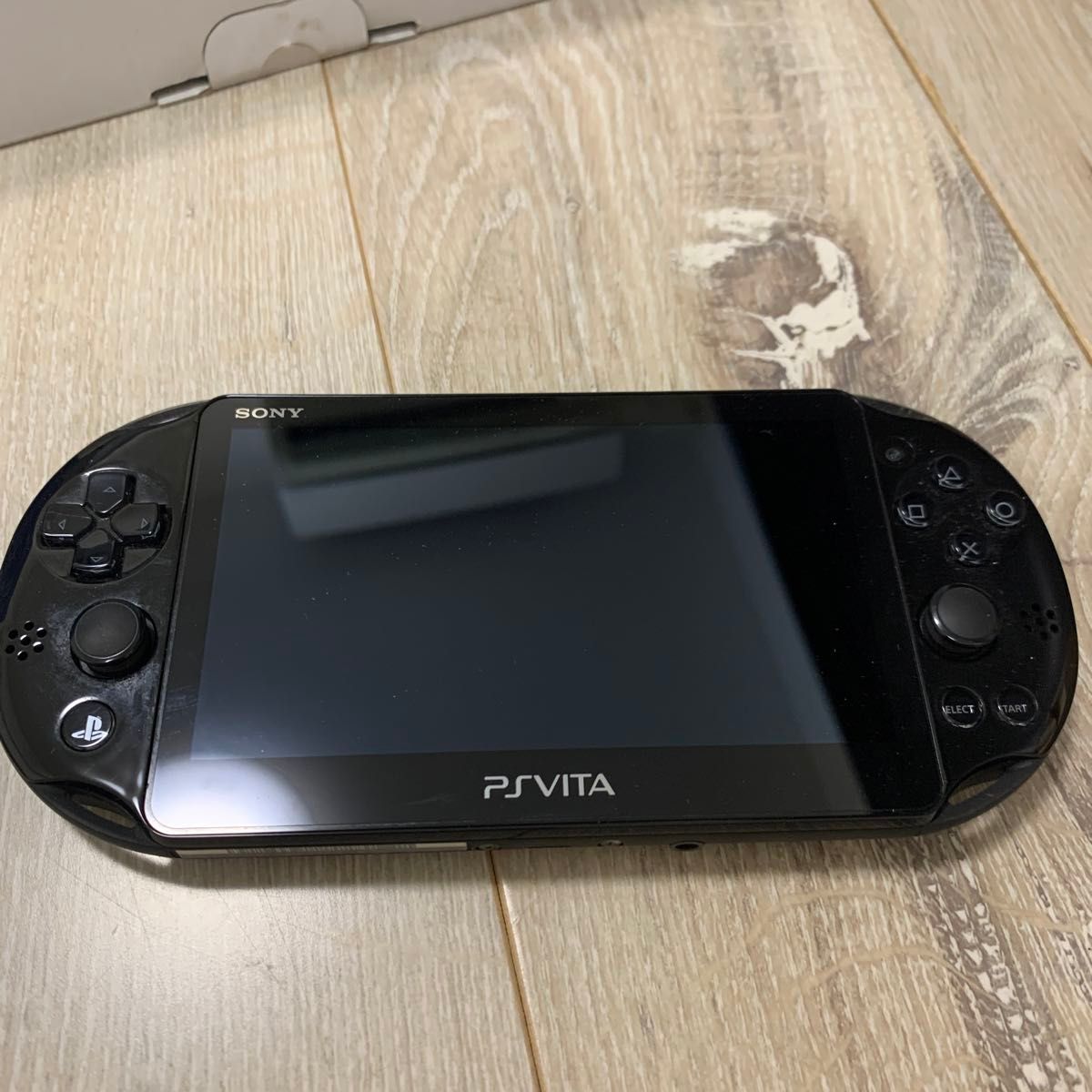 PlayStation Vita (PCH-2000シリーズ) Wi-Fiモデル ブラック PlayStation Vita (PCH-2000シリーズ) Wi-Fiモデル ブラック