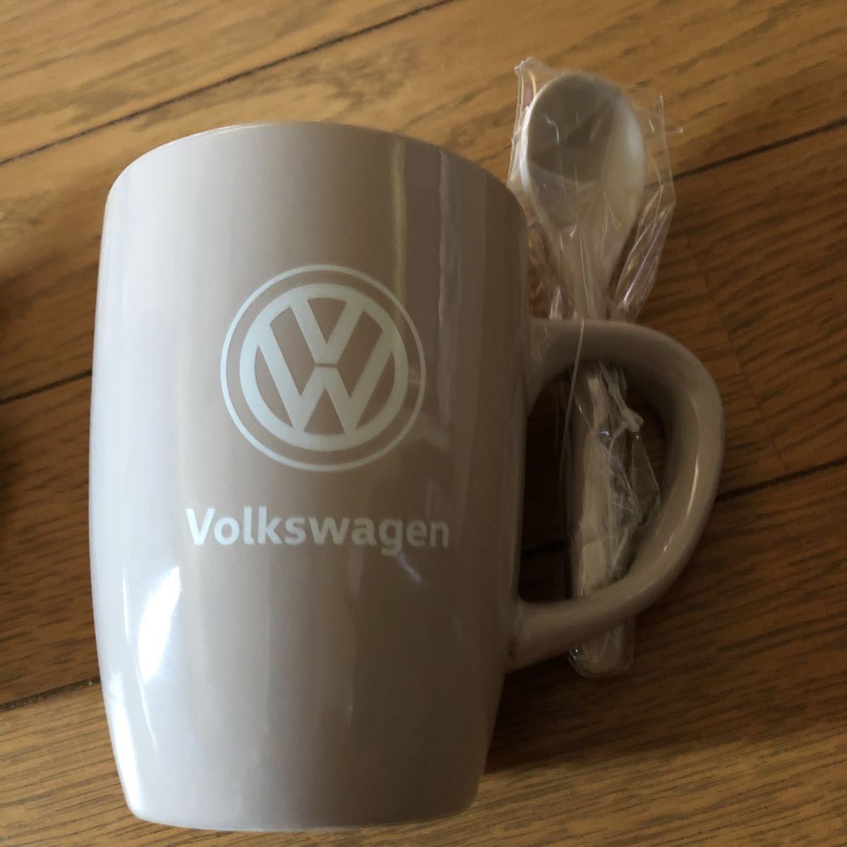 激レア非売品 Volkswagen フォルクスワーゲン 陶器製 スプーン付き マグカップ 2個セット ノベルティ_画像6