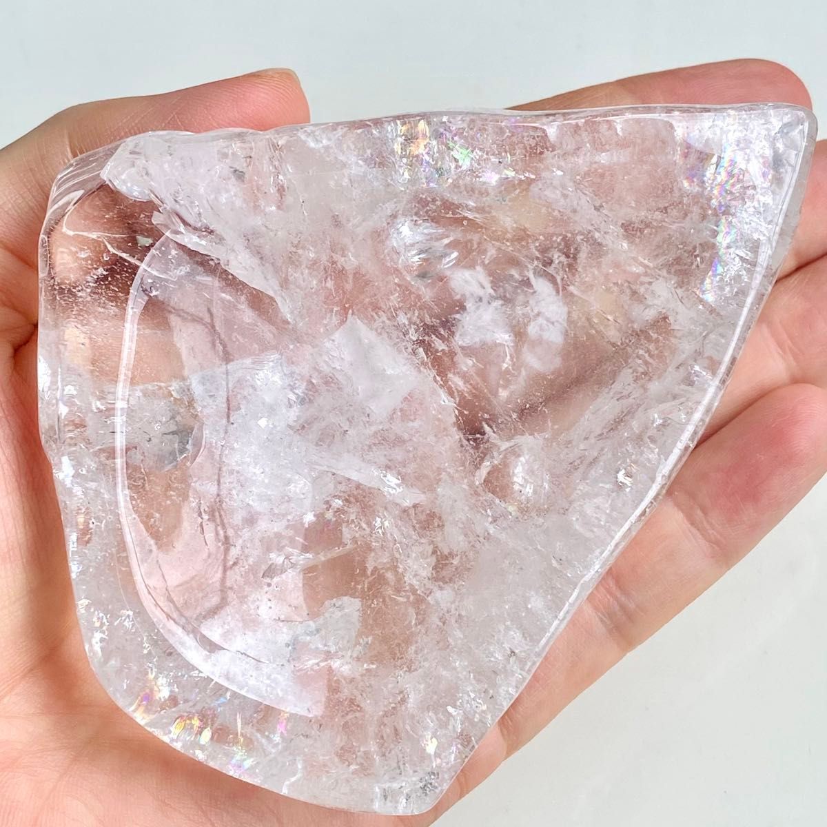 【 天然石 水晶 虹入り 原石 ボウル トレイ 小物入れ 浄化 】 天然石 水晶 虹入り 原石 ボウル トレイ 小物入れ 浄化 】リール