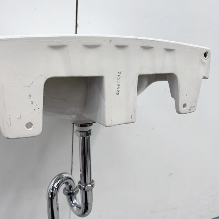 TOTO 壁掛手洗器 洗面器 L30D #NW1 手洗いシンク ホワイト 洗面 TOTO 壁掛手洗器 洗面器 L30D #NW1 手洗いシンク ホワイト 洗面