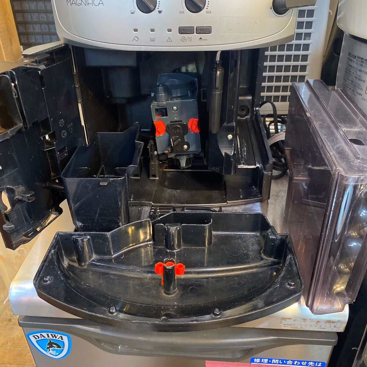 デロンギ DeLonghi 全自動エスプレッソマシン ESAM2200SJ デロンギ DeLonghi 全自動エスプレッソマシン ESAM2200SJ