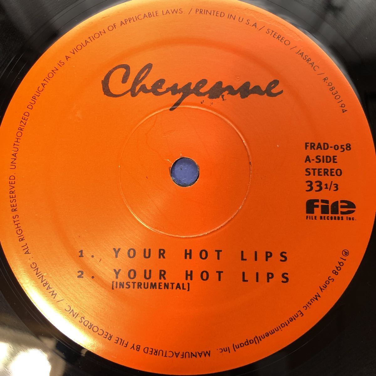 L 12インチ Cheyenne YOUR HOT LIPS レコード 5点以上落札で送料無料_画像4